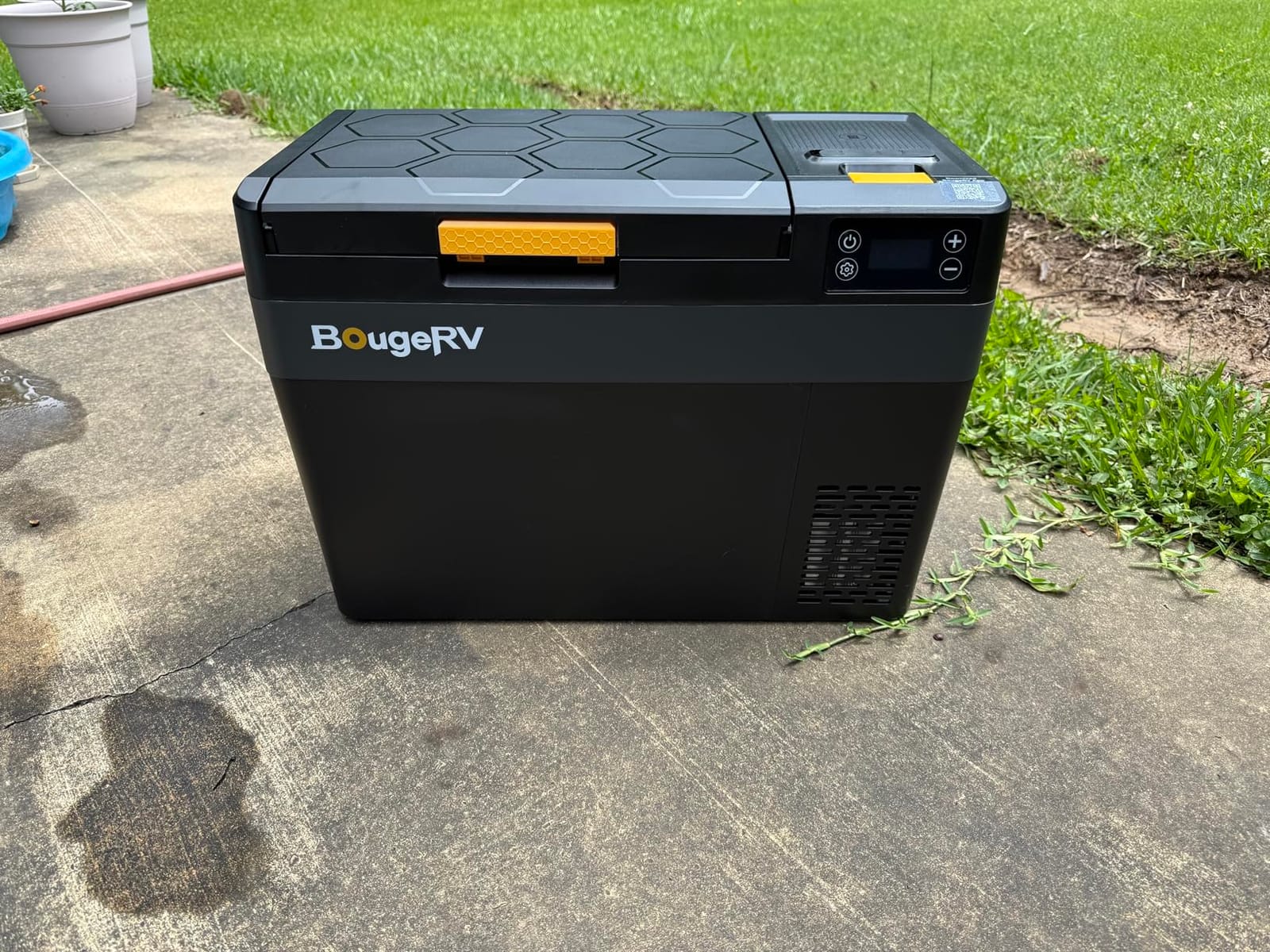 BougeRV Car Refrigerator, CRX3 30 Quart, -4℉~68℉, 12v Portable Freezer | Fast 12-Min Cool to 32℉, 35dB Low Noise, 35W ECO, 12/24V DC 110V AC, Compressor Electric Cooler for Camping, Road Trip and RV customer photo 1
