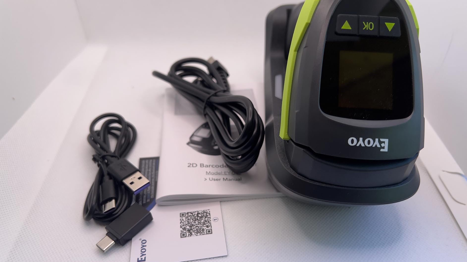 Eyoyo Handheld 1D 2D QR Bluetooth Wireless Barcode Scanner with Screen | 1.44
