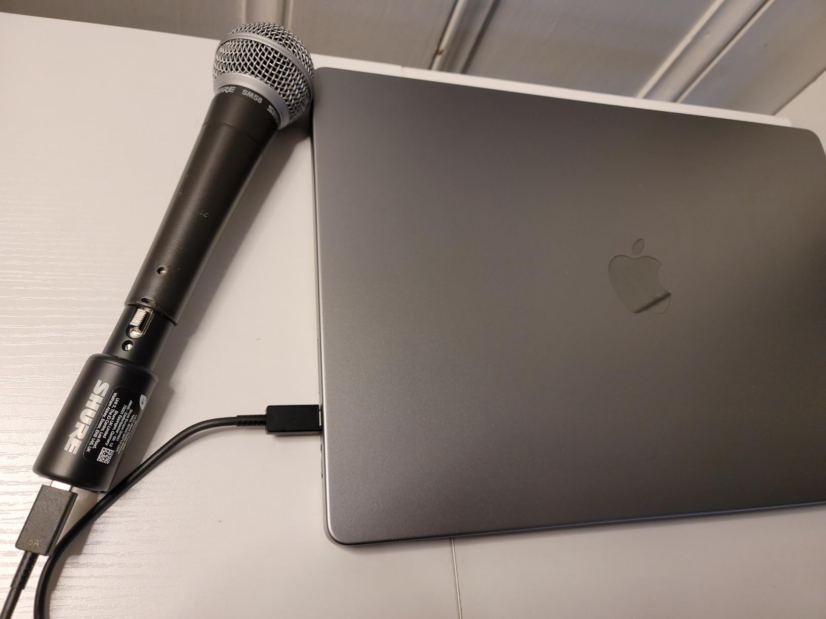 Shure MVX2U Gen 2 XLR-to-USB-C Digital Audio Interface, Apple MFi Certified, Portable Setup for Audio Processing, Noise-Free Recording Between XLR and USB-C Devices customer photo 1