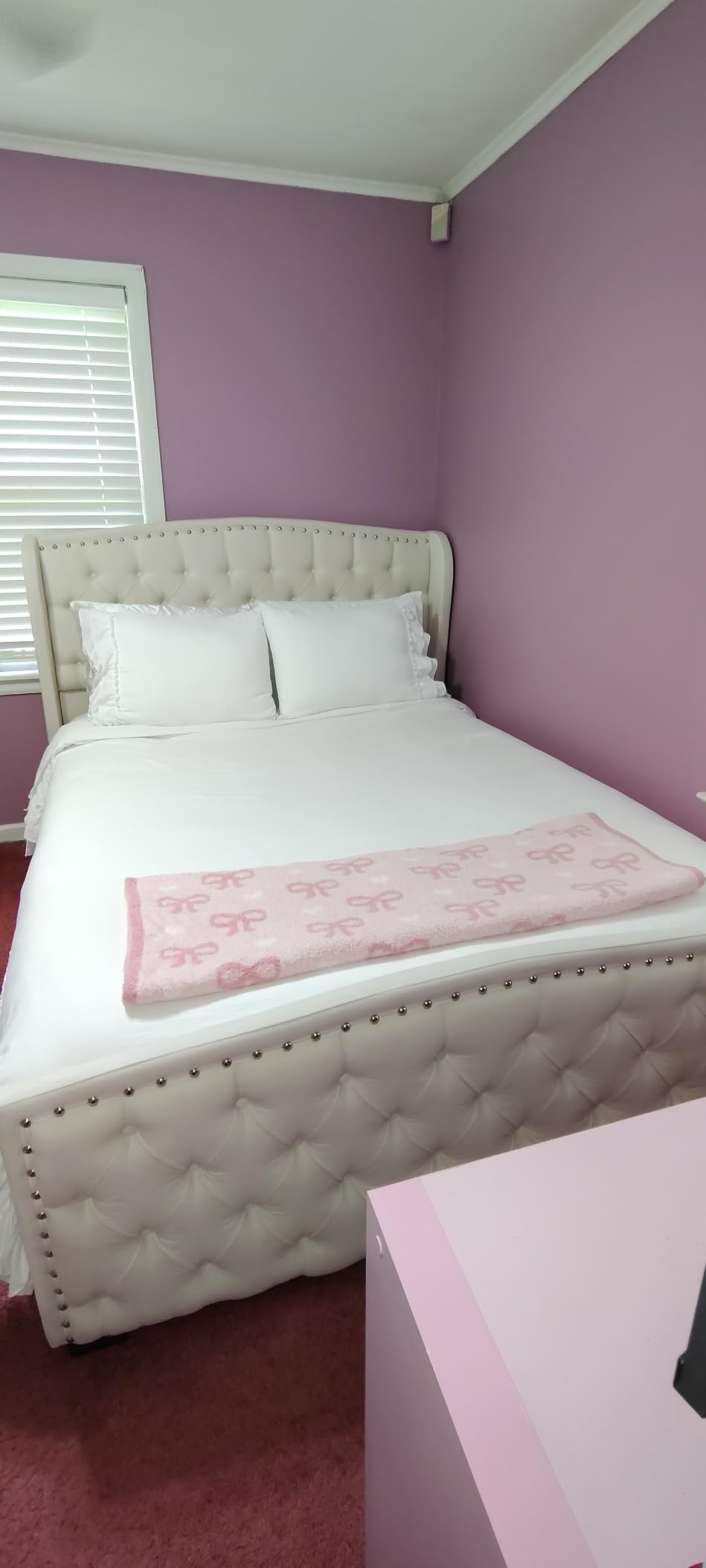 AMERLIFE Queen Size Platform Bed Frame, Linen Upholstered Bed with Deep Button Tufted & Nailhead Trim Wingback Headboard customer photo 1