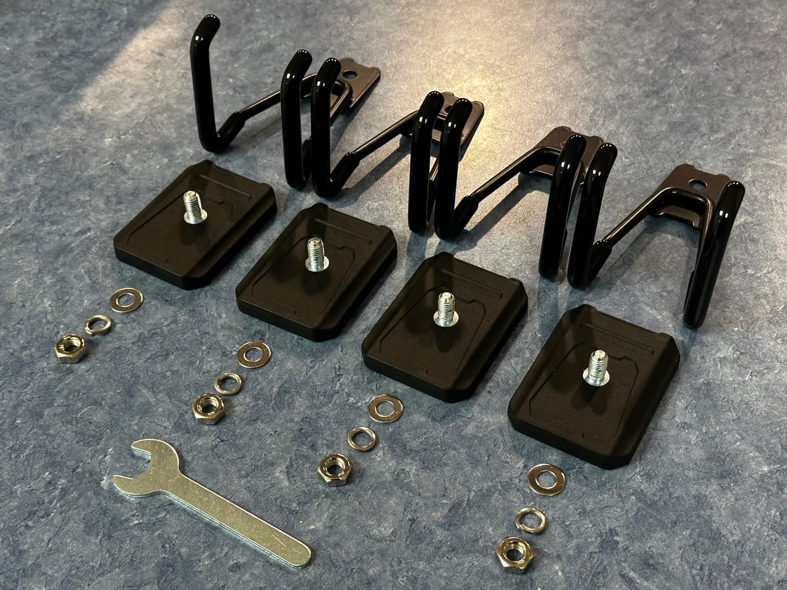Heavy Duty Magnetic Garage Hooks, 4 Pack Strong Magnet Hook for Power Drill, Garden Tools, Hose, Pegboard, Garage, Workshop, Magnetic Storage Hooks for Indoor Outdoor Hanging (Black) customer photo 1