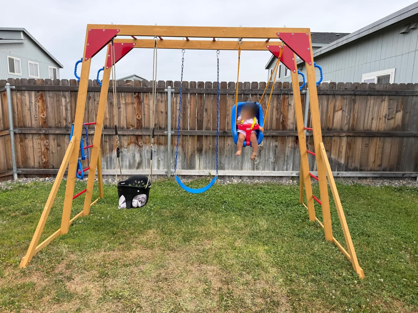 EROMMY Wooden Swing Sets for Backyard with Monkey Bar, Outdoor Playset for Kids with Trapeze Swing Bar and 2 Belt Swings, Heavy Duty Playground Accessories customer photo 1