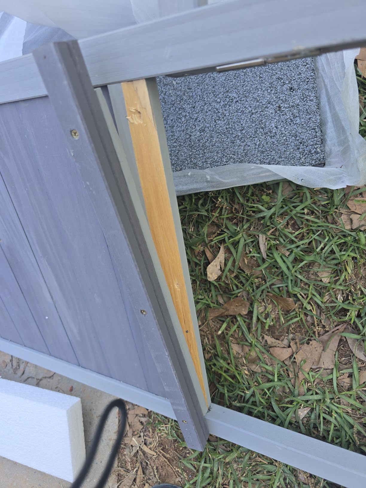 Aivituvin Chicken Coop for 2 Chickens, Outdoor Wooden Rabbit Hutch Hen House Poultry Quail Cage with Weatherproof Asphalt Roof, Leakproof Pull-Out Tray for 2 Rabbits or Small Animals customer photo 2