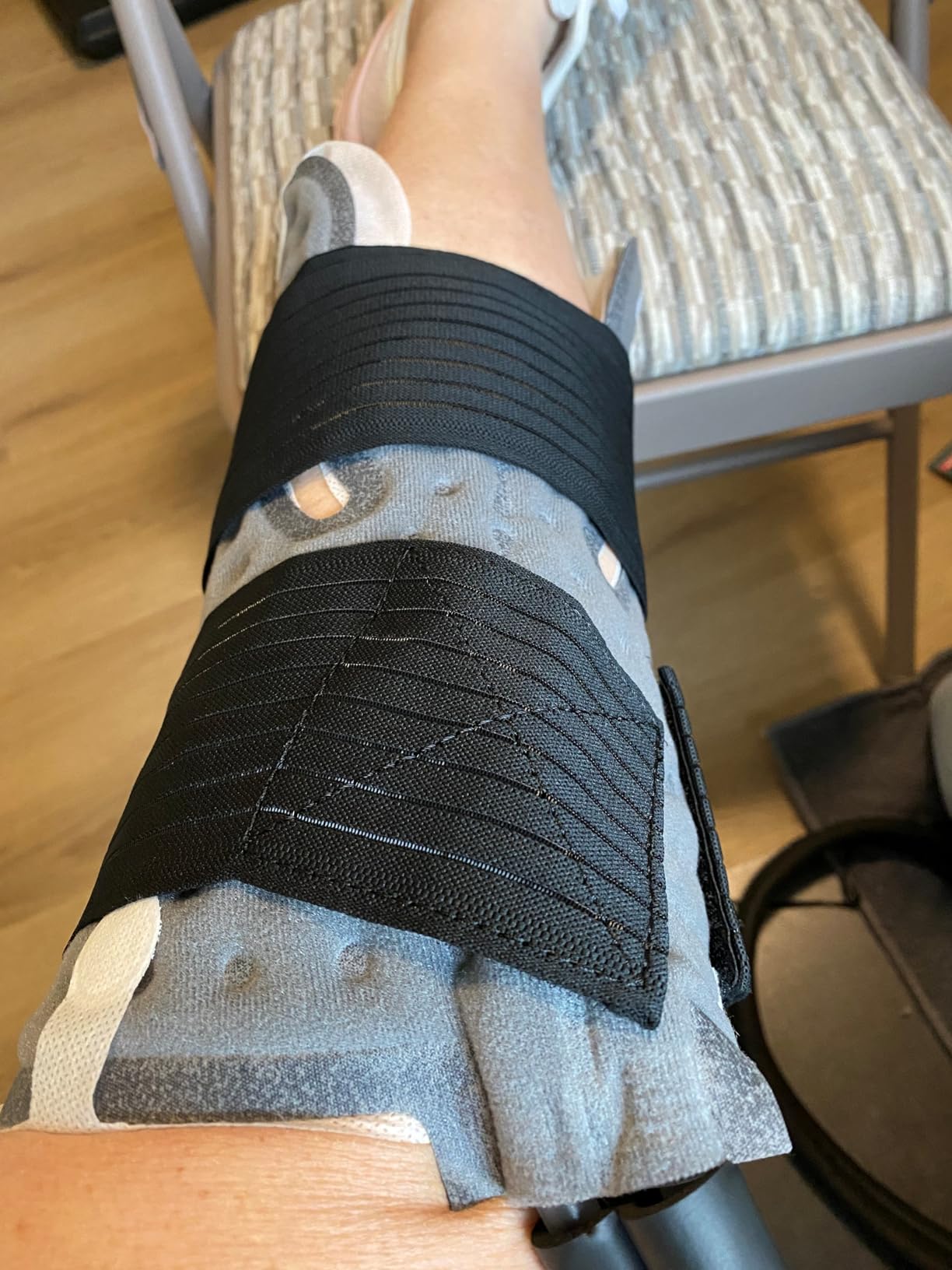 Quiet Ice Machine for Hip After Surgery, Programmable & Portable | 12-QT Cold Therapy Machine, Dedicated Hip/Full Knee Pad for Post-op Hip Replacement Pain Relief at Home customer photo 1