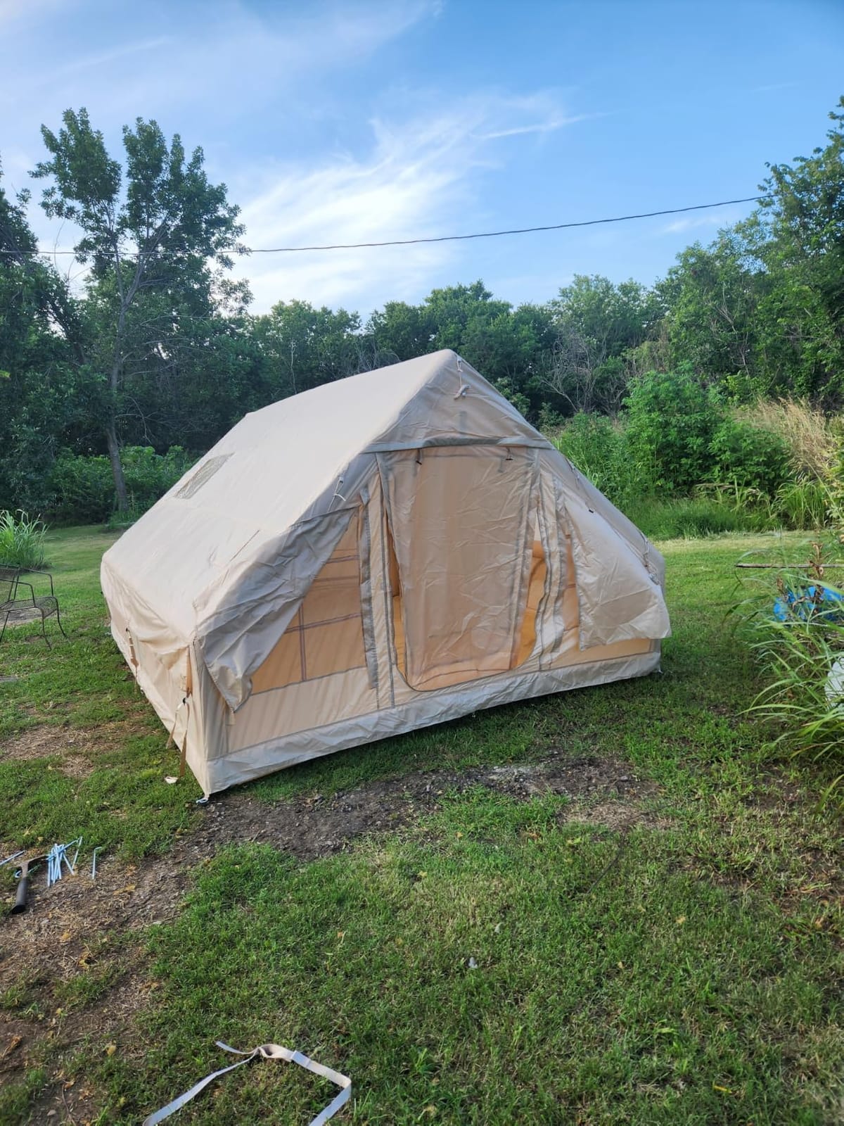 Inflatable Tent with Panoramic Skylight, 8-10 Person 4 Season Waterproof Oxford Blow Up Tent for Family Camping, PVC Air Beam Instant Setup with Dual-Room & Mesh Window, Includes Pump, Stakes customer photo 2