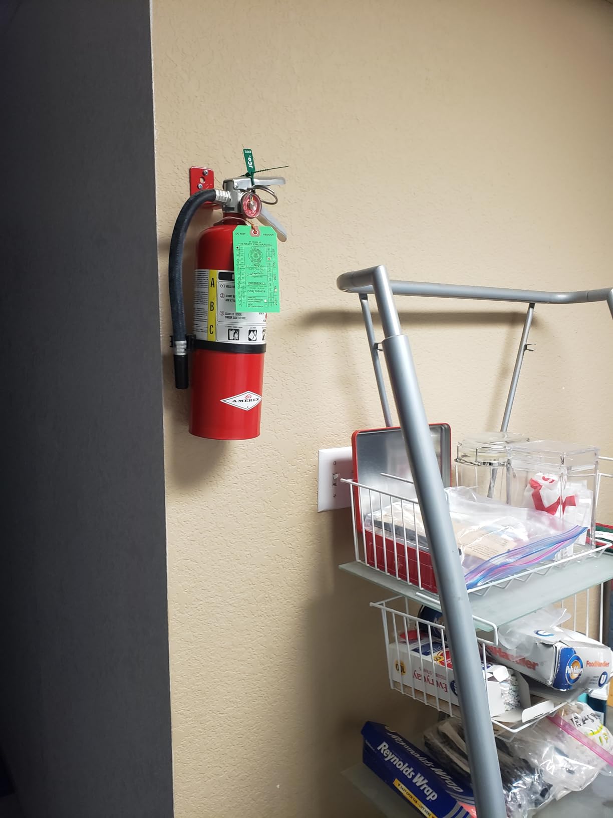 Fire Extinguisher Mount Bracket 4 Pack, Heavy Duty Steel Wall Hooks customer photo 1