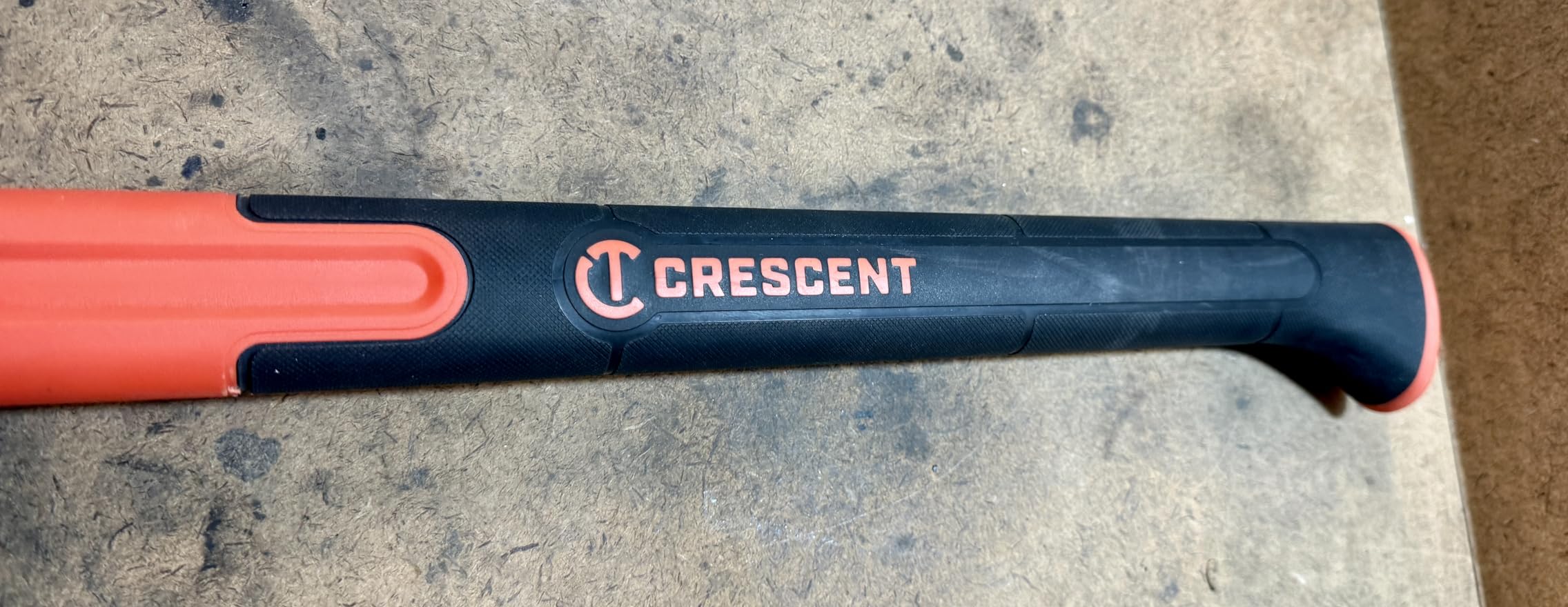 Crescent 6 lb. HEADLOCK Fiberglass Splitting Axe | CFAXE6 customer photo 1