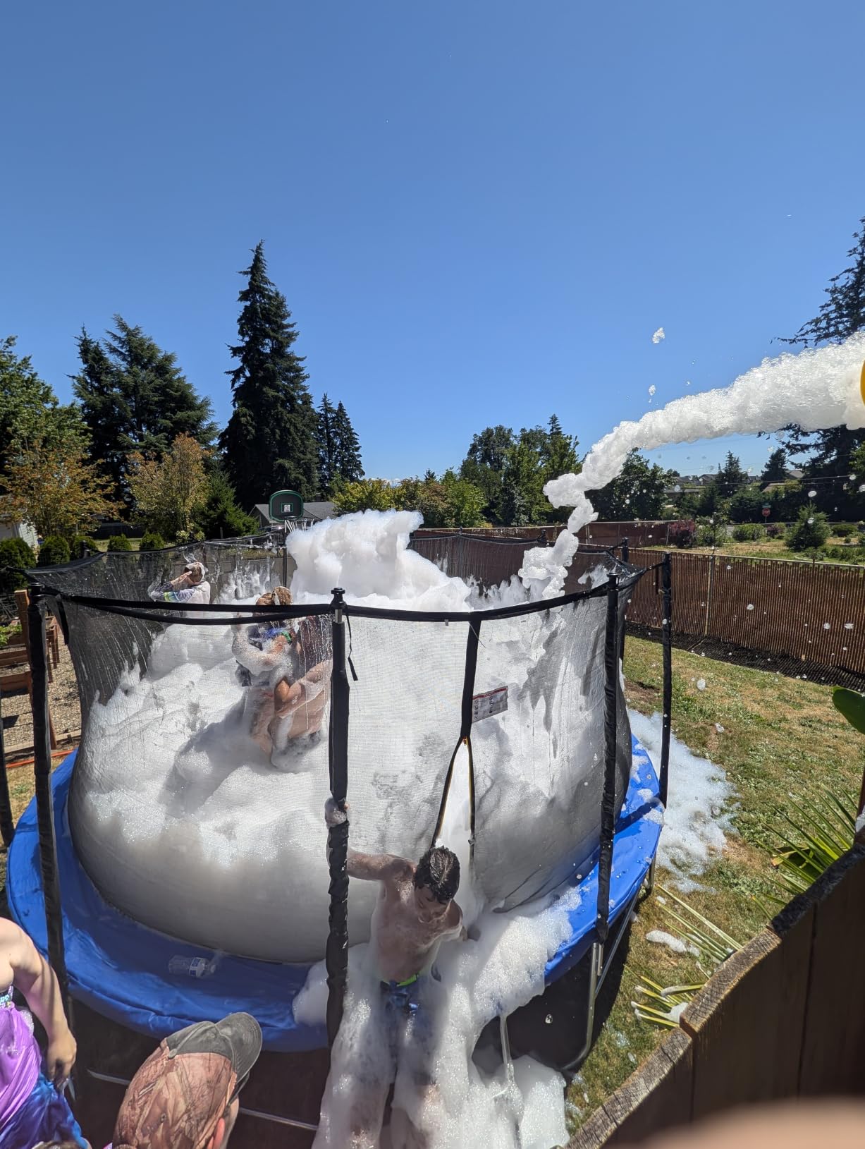 Foam Machine for Party, 1000W Foam Party Machine With Water Pump | 1000W Motor, 2-4m Foam Spray Distance,Water Pump System,Adjustable Tripod Stand for Outdoor Events and Backyard Fun customer photo 2