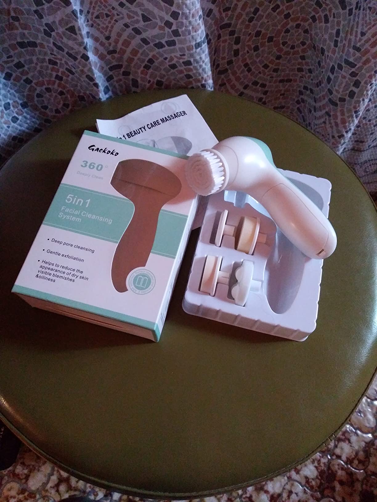 Blackhead Remover Pore Vacuum, with Nose Brush & Blackhead Needle Set, 3 Adjustable Suction Levels 5 Suction Power, 5 Probes USB Rechargeable Pore Cleaner for Facial Deep Cleansing (Black) customer photo 1