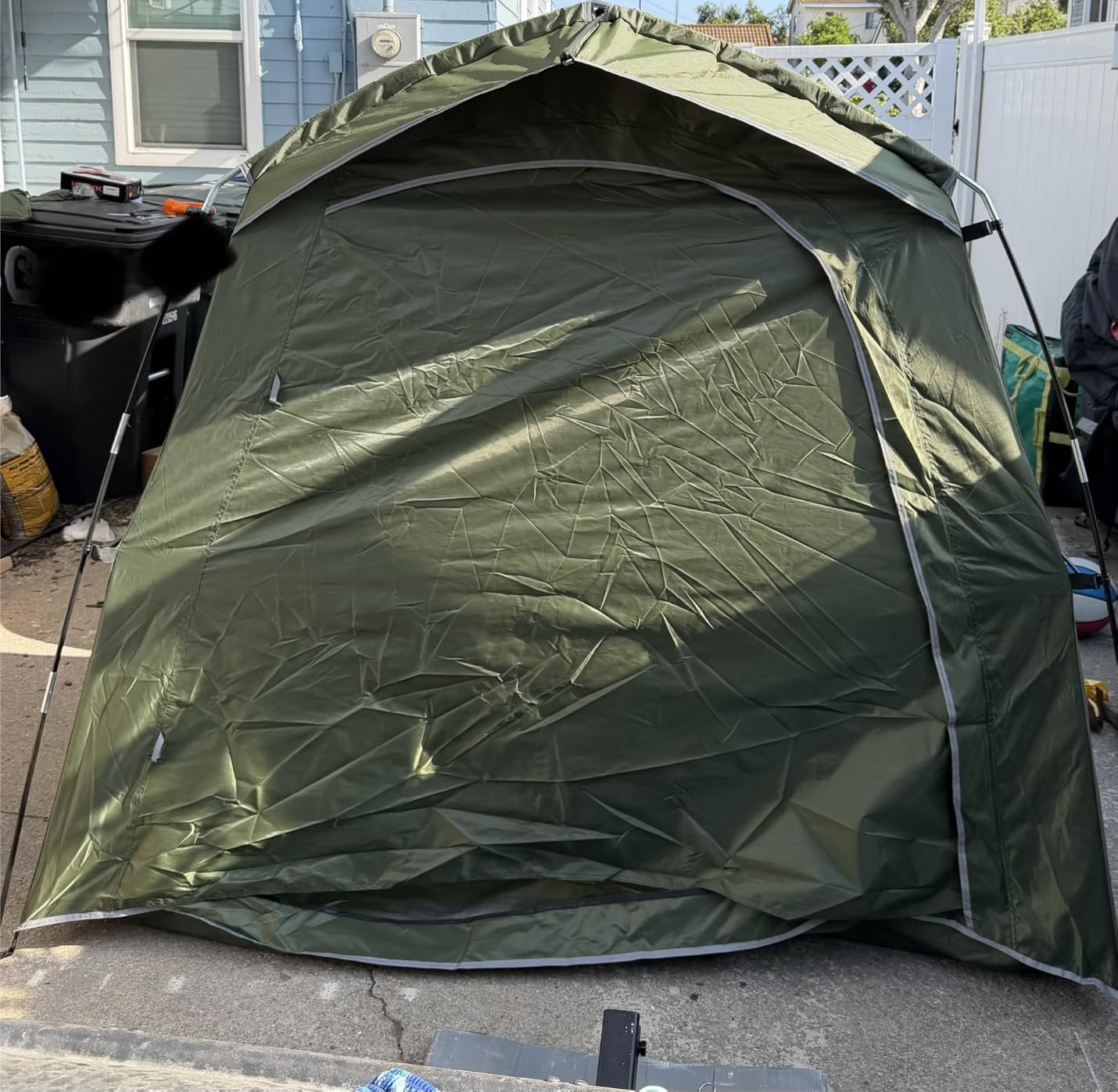 2endoor Bike Storage Tent - PU4000 Waterproof 4-5 Bikes customer photo 2