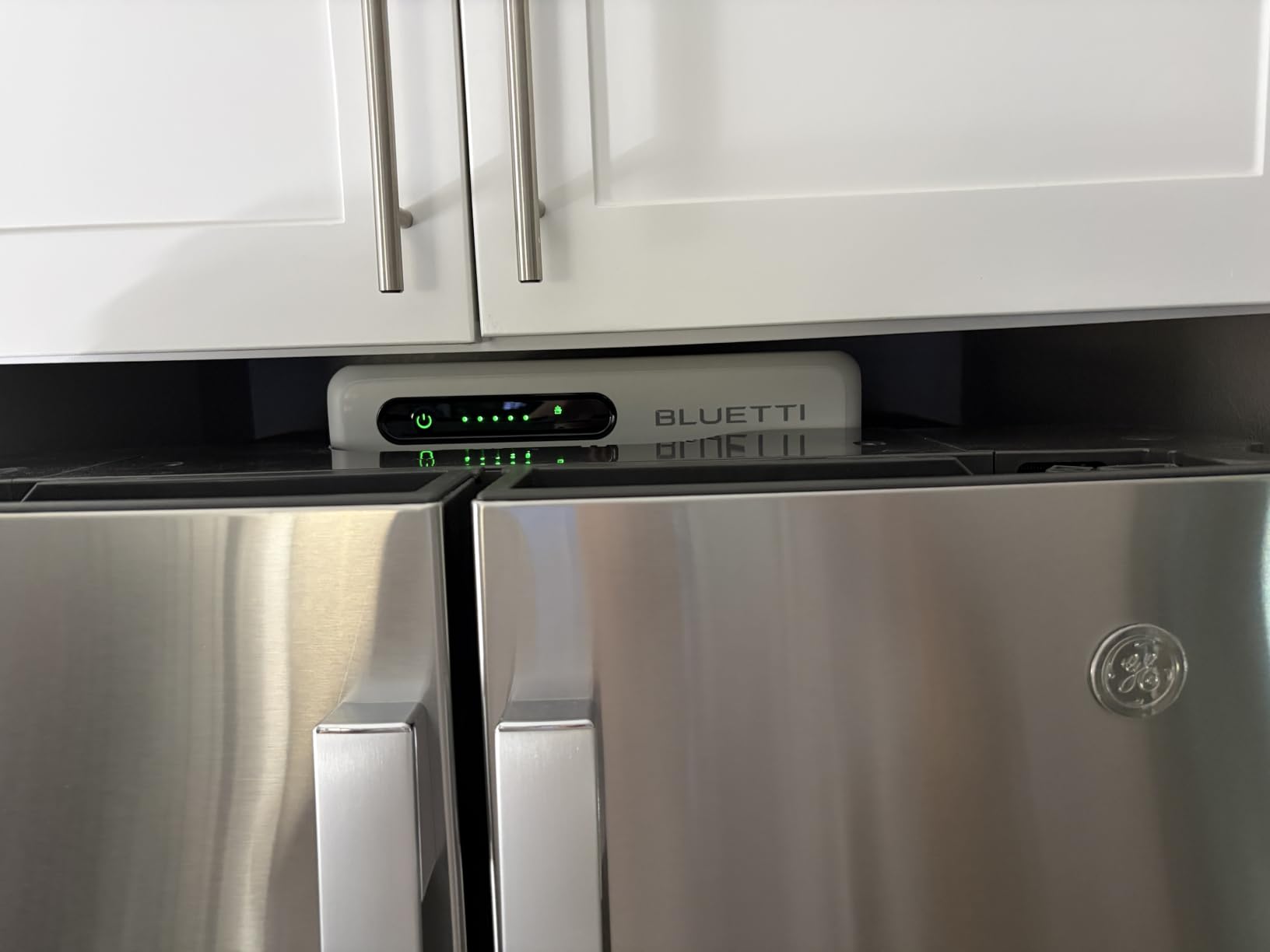 BLUETTI FridgePower Portable Power Station, 2016Wh 1800W LFP Battery Backup | 3600W Surge, 4W Self-Consumption, Ultra-Slim 75mm, 10ms UPS, for Fridge, Sump Pump, Home Backup, Emergency, Outage customer photo 2