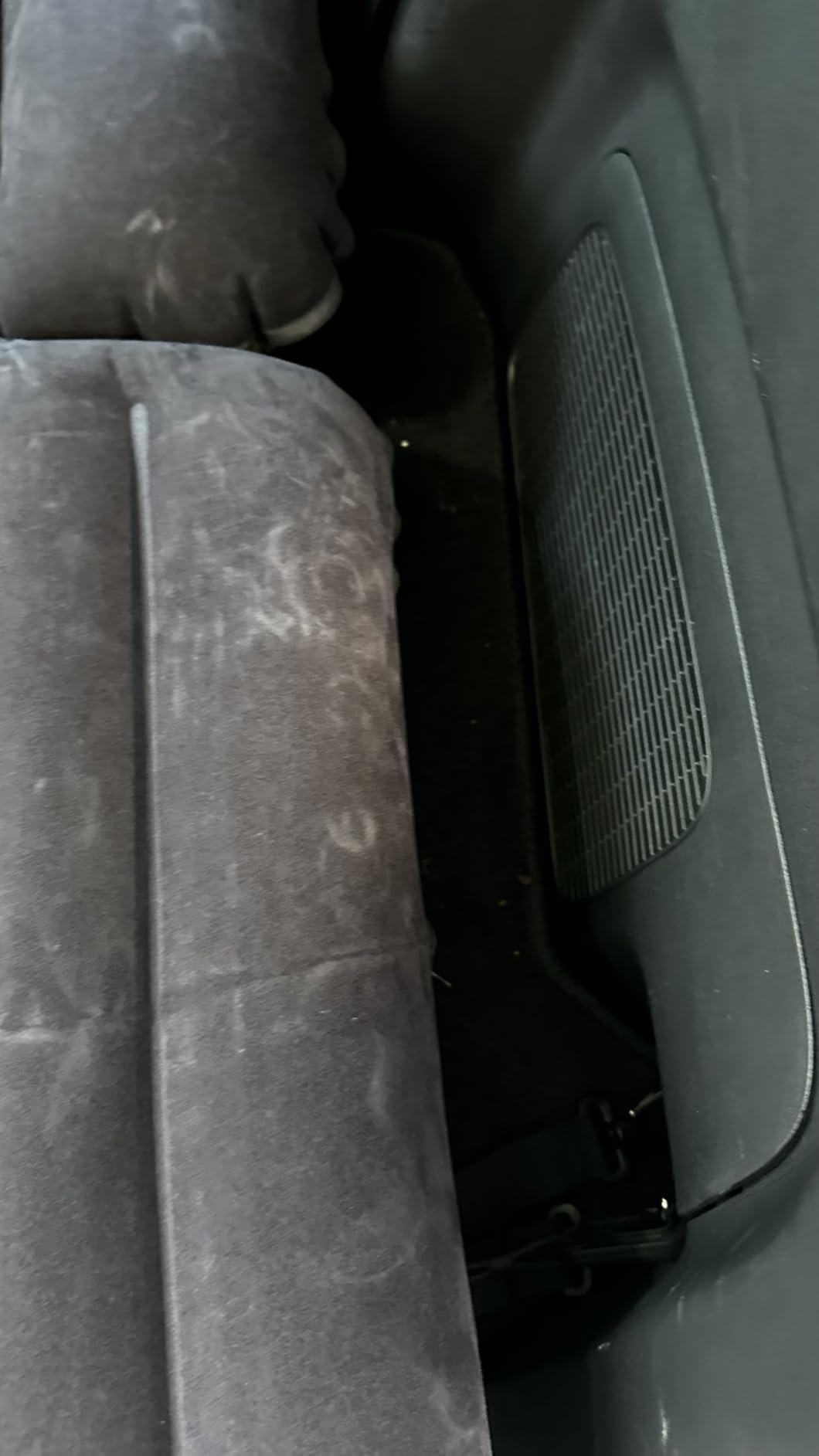 SUV Air Mattress, Inflatable Car Bed with Thickened Flocked Surface, Adjustable Side Bolsters, Upgraded 3-Valve Design, Foldable Camping Mattress with Electric Pump for SUV, Jeep, Truck customer photo 2