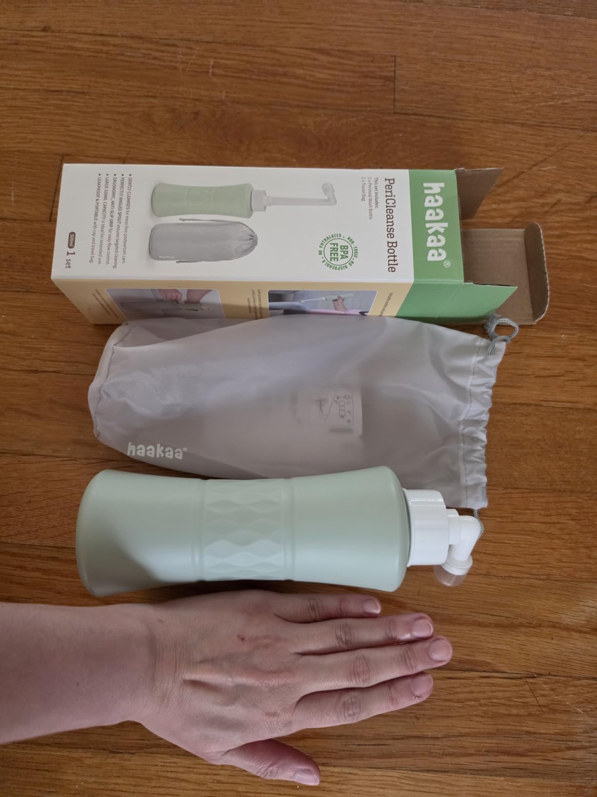 Haakaa Upside Down Peri Bottle for Postpartum Care, Portable Bidet, 16.9 oz | Large 500ml Capacity, Angled Nozzle, Perineal Cleansing, Postpartum Essential, Travel Bidet with Bag and Dustproof Cap customer photo 1