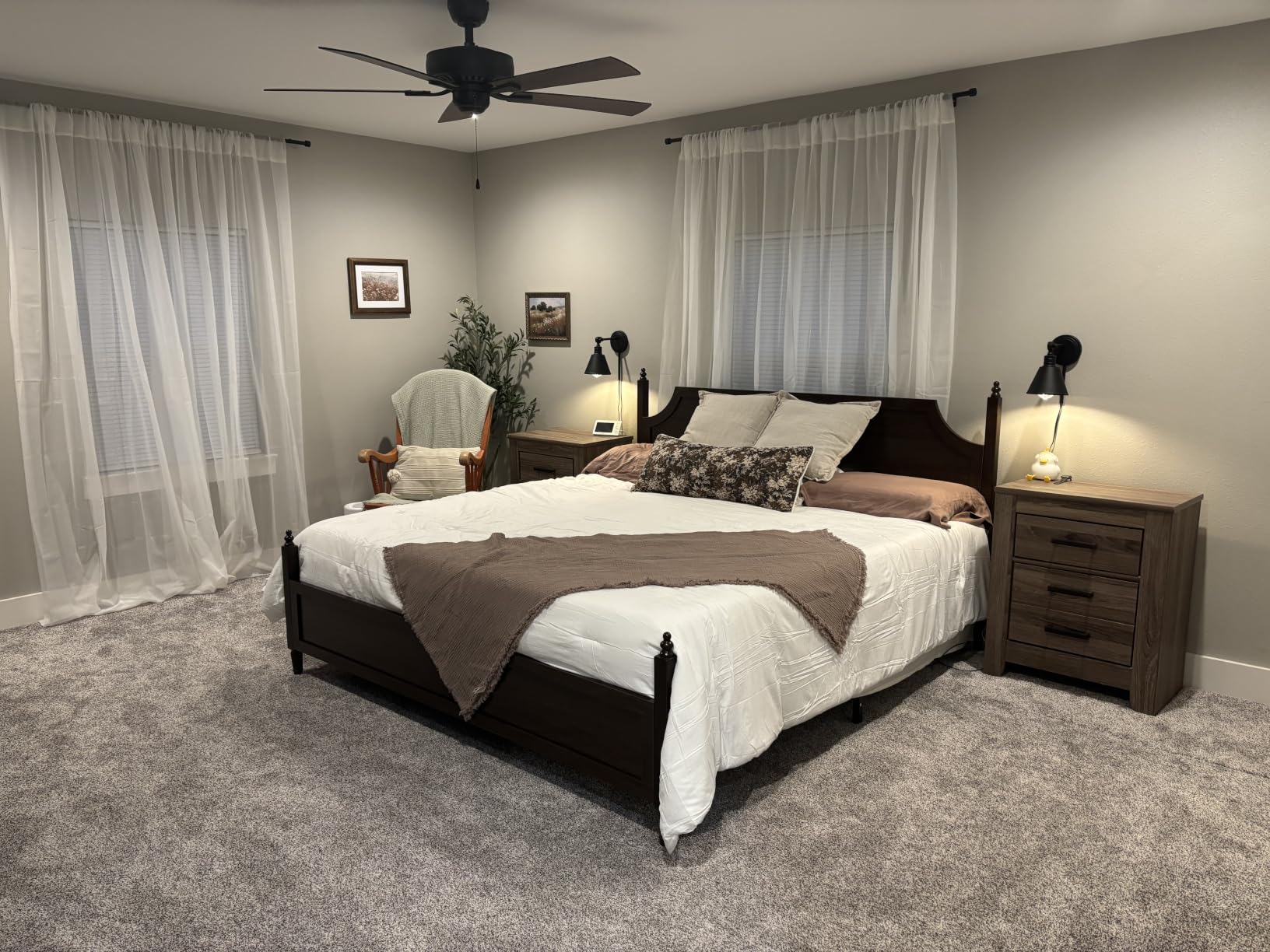 Belffin Wood Queen Size Bed Frame with Vintage Curved Headboard, Walnut | Platform Traditional Four Poster Bed with 12 Solid Wooden Slats Support, Noise Free, No Box Spring Needed, Easy Assembly customer photo 1