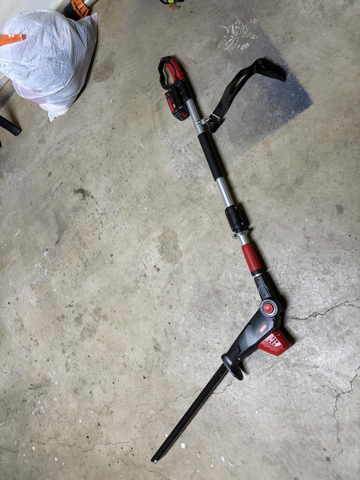 MZK 20V Cordless Hedge Trimmer, Bush & Shrub Cutter, 23-Inch Blade | Cordless hedge trimmer with extension pole for tall hedges, shrubs, garden edges, and overhead trimming. customer photo 2