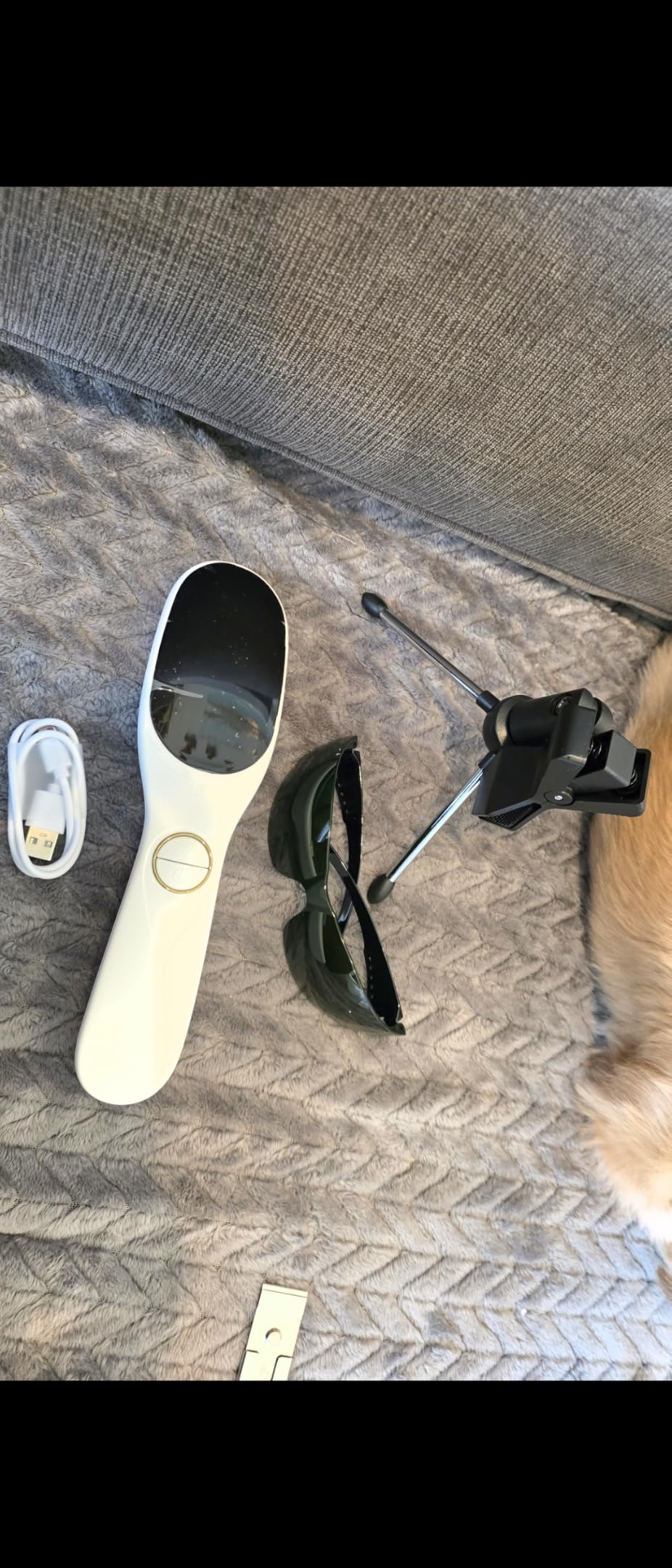 Cold Laser Therapy Device, Handheld Red & Infrared Light Device with 3x808nm & 18x650nm LEDs, Portable LLLT Light for Humans & Pets, Daily Wellness & Muscle Comfort customer photo 1