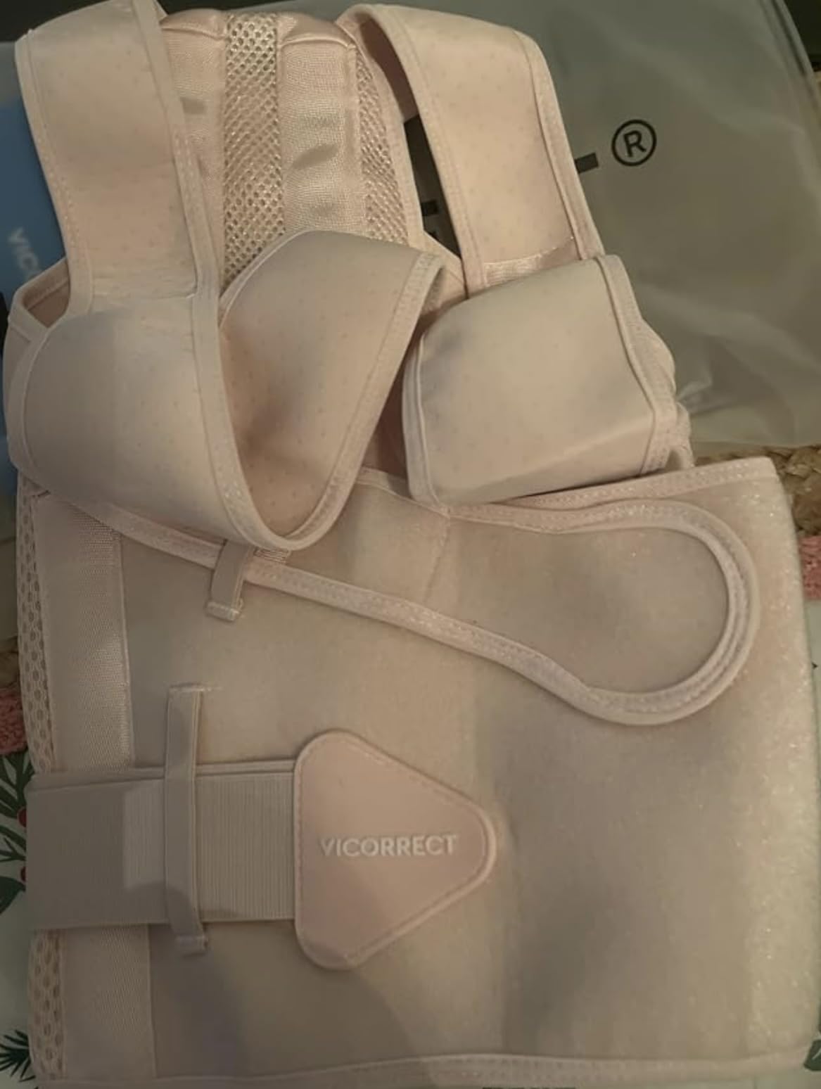 Posture Corrector for Women and Men: Adjustable Back Brace for Upper Back Support customer photo 1