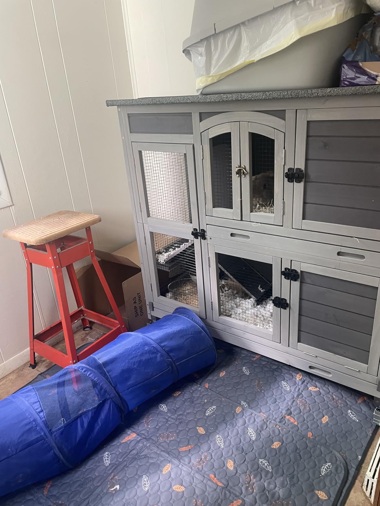 2-Story Rabbit Hutch on Wheels Indoor Outdoor Bunny Cage with Run | Weatherproof Asphalt Roof | Leakproof Trays | 5 Access Doors | Fits 1-2 Rabbits or Guinea Pigs | Easy Clean & Move customer photo 1