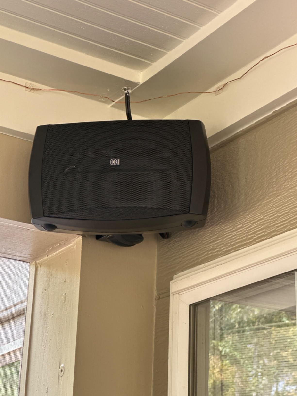 YAMAHA NS-AW150BL 2-Way Indoor/Outdoor Speakers (Pair, Black) - Wired customer photo 1