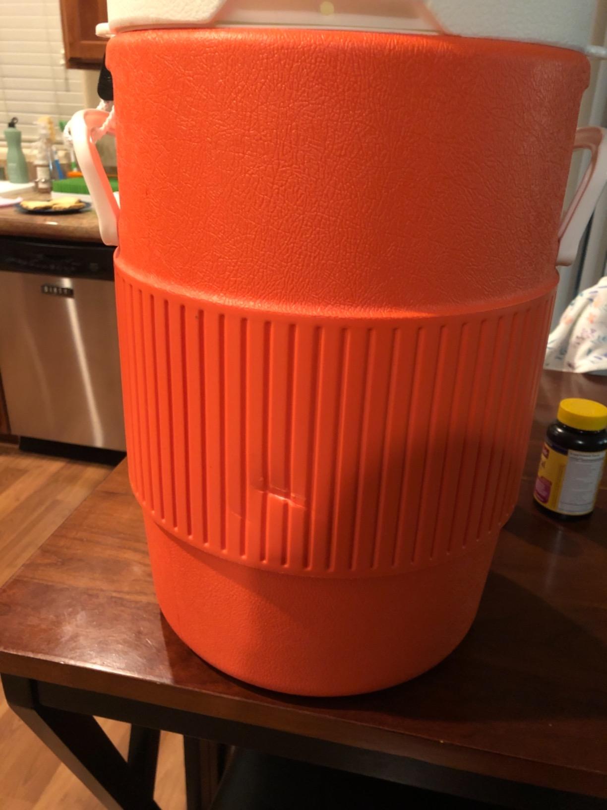 Igloo 5 Gallon Portable Sports Cooler Water Beverage Dispenser with Flat Seat Lid, Insulated Beverage Dispenser, Orange/White customer photo 2
