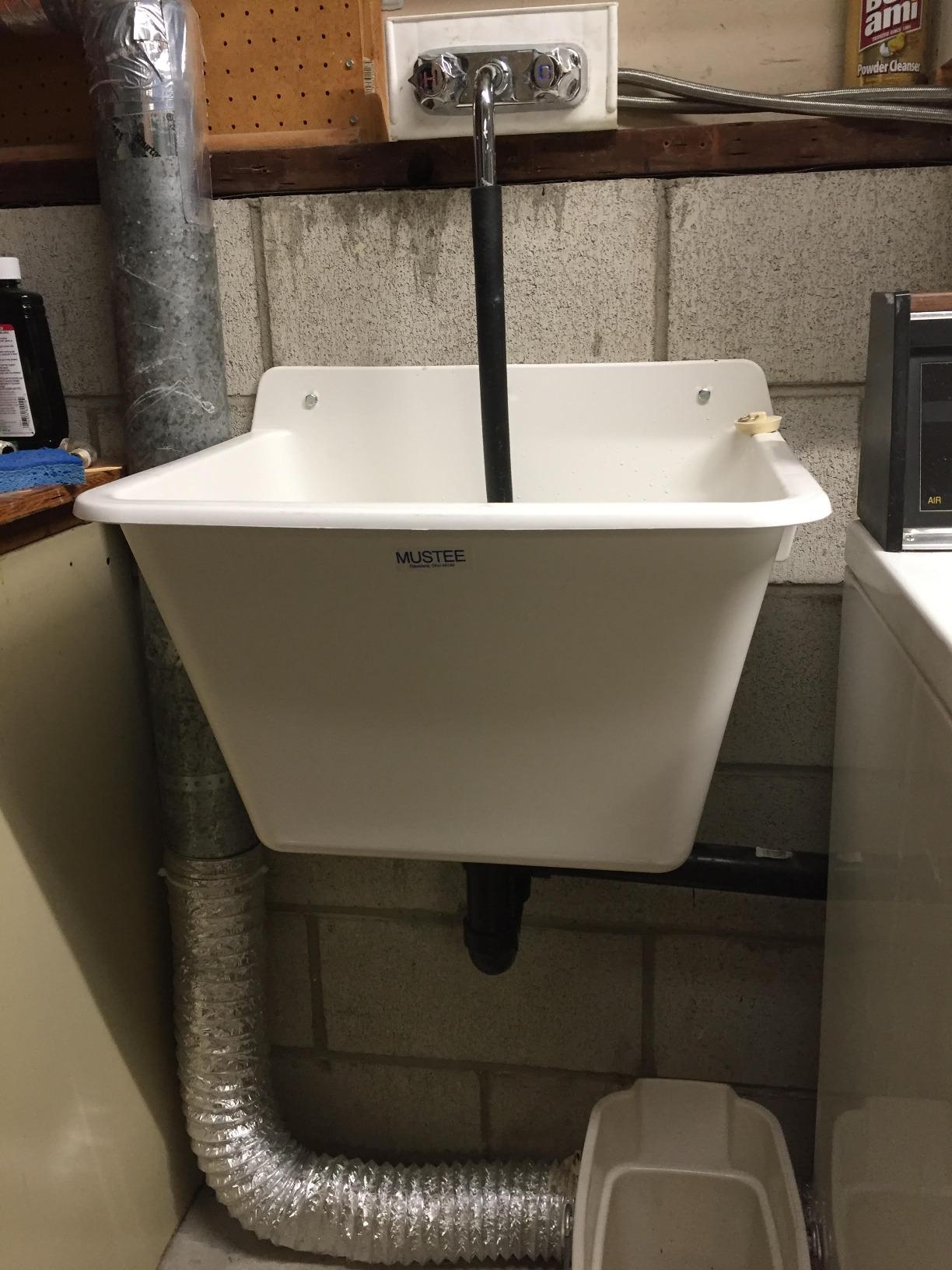 WALL MOUNT SINK (Mustee, E. L. 16K) customer photo 1