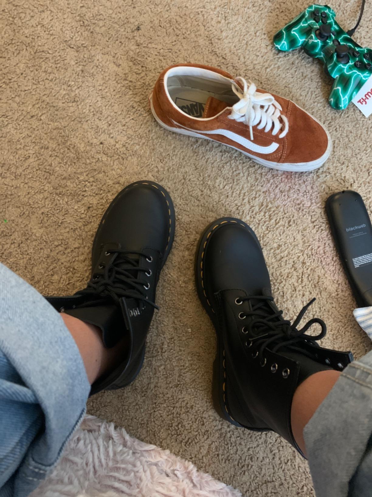 Dr. Martens Women's 1460 W Nappa Leather customer photo 1