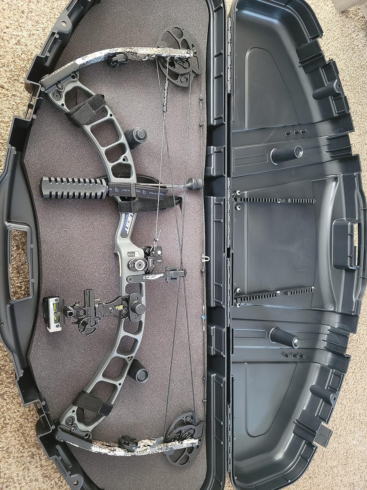 Plano Protector PillarLock Series Bow Case, Black, Archery Storage, Lockable with High-Density Interior Padding, Hard Protective Case, Holds Up to 6 Arrows customer photo 2