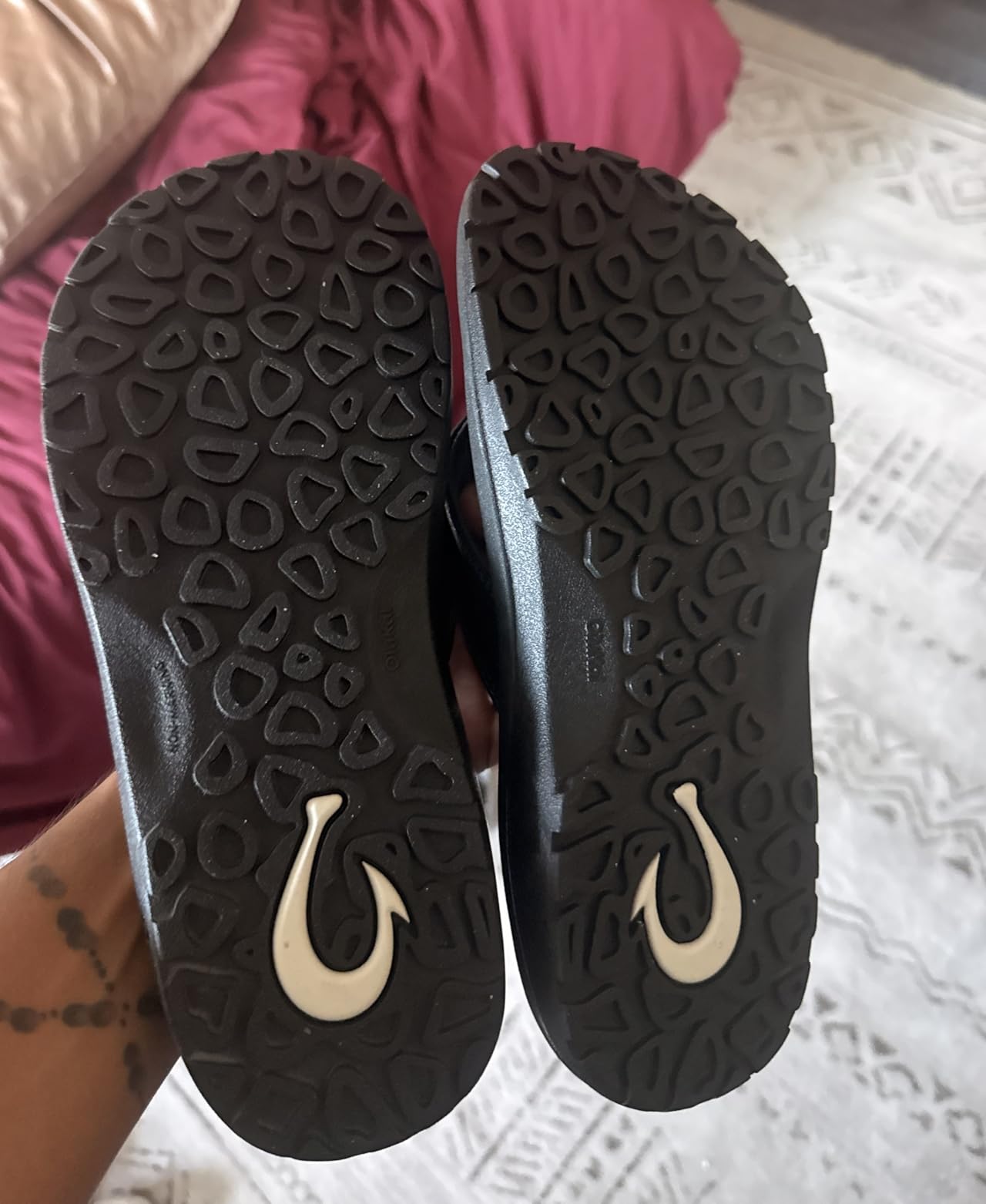 OluKai Ohana Men's Sandals, Water Resistant Flip Flops with Arch Support customer photo 2