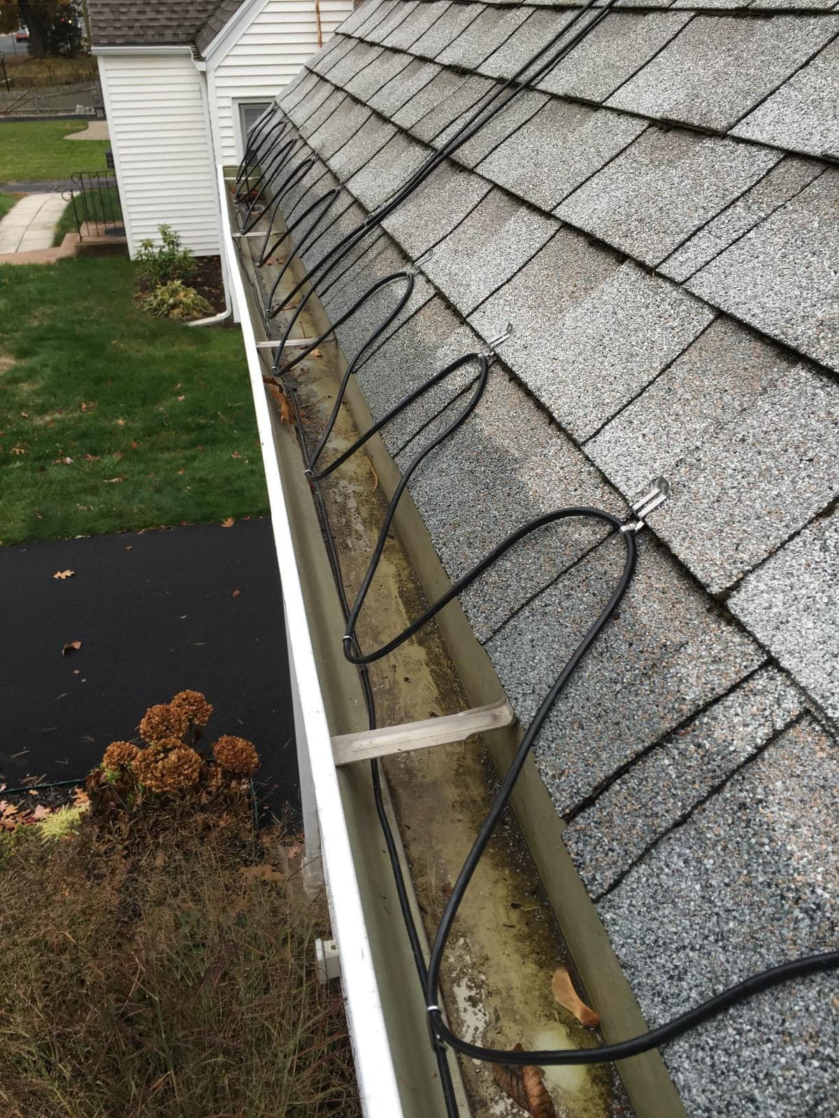 Easy Heat 240' 1200 Watts 120 V Roof/Gutter Deicer Cable customer photo 2