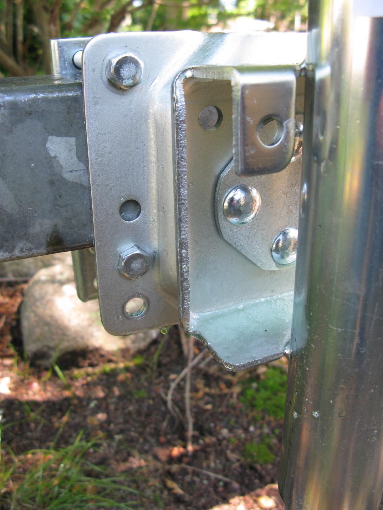 CURT 28112 Marine Boat Trailer Jack with 6-Inch Wheel, 1,200 lbs., 11 Inches Vertical Travel customer photo 2