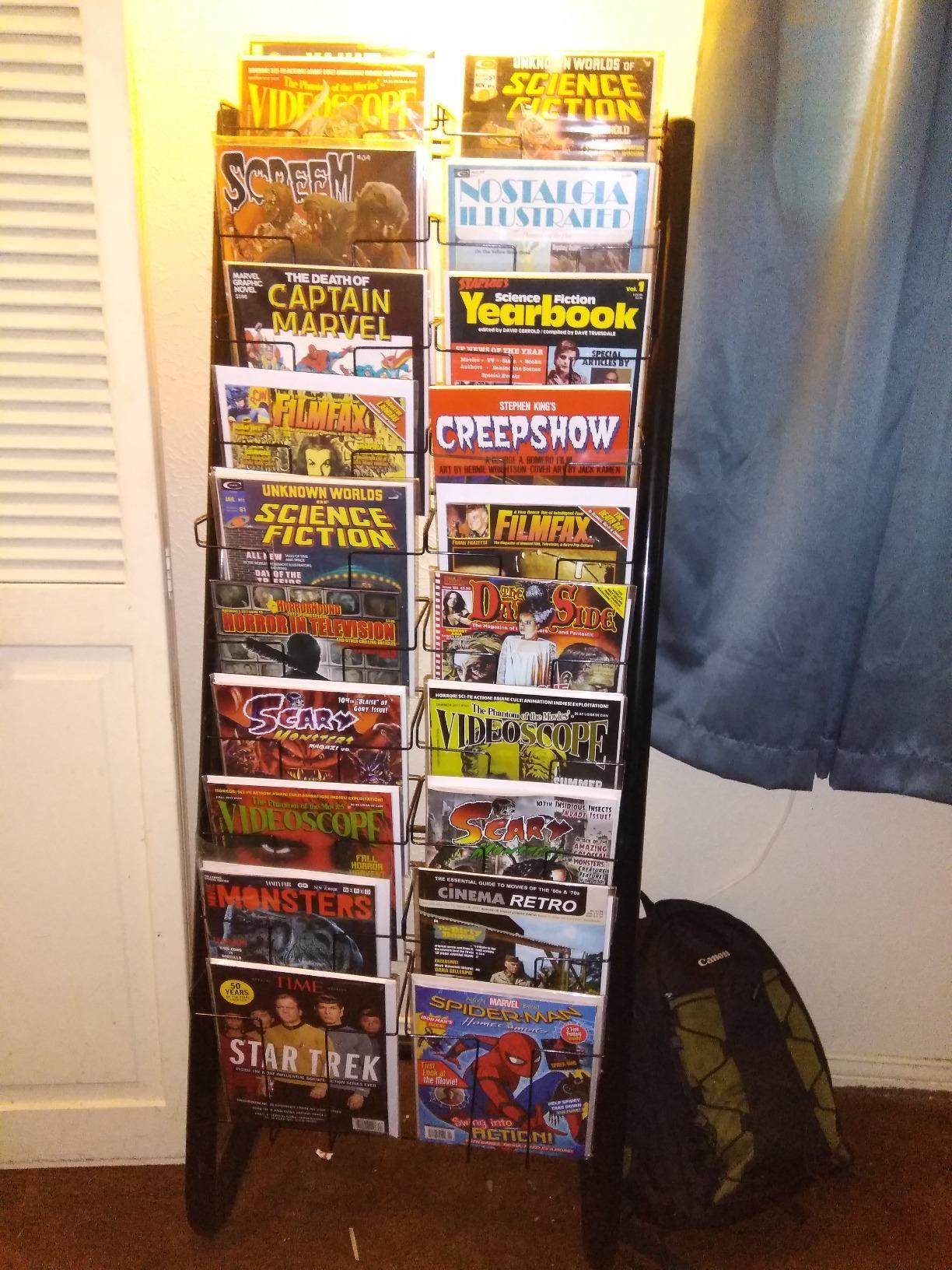 Displays2go Floor-Standing Wire Magazine Rack, 20 Pockets, Black | Tiered Literature Display Stand, For Magazines & Brochures, WFM1020A customer photo 2
