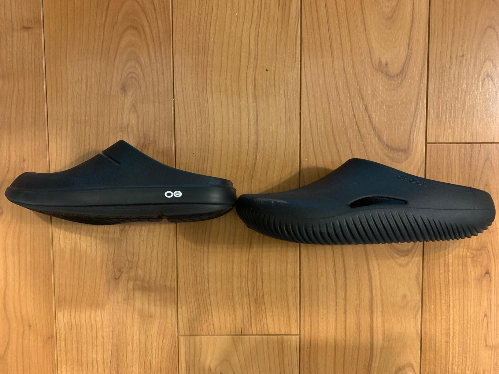 OOFOS Unisex-Adult OOcloog customer photo 1
