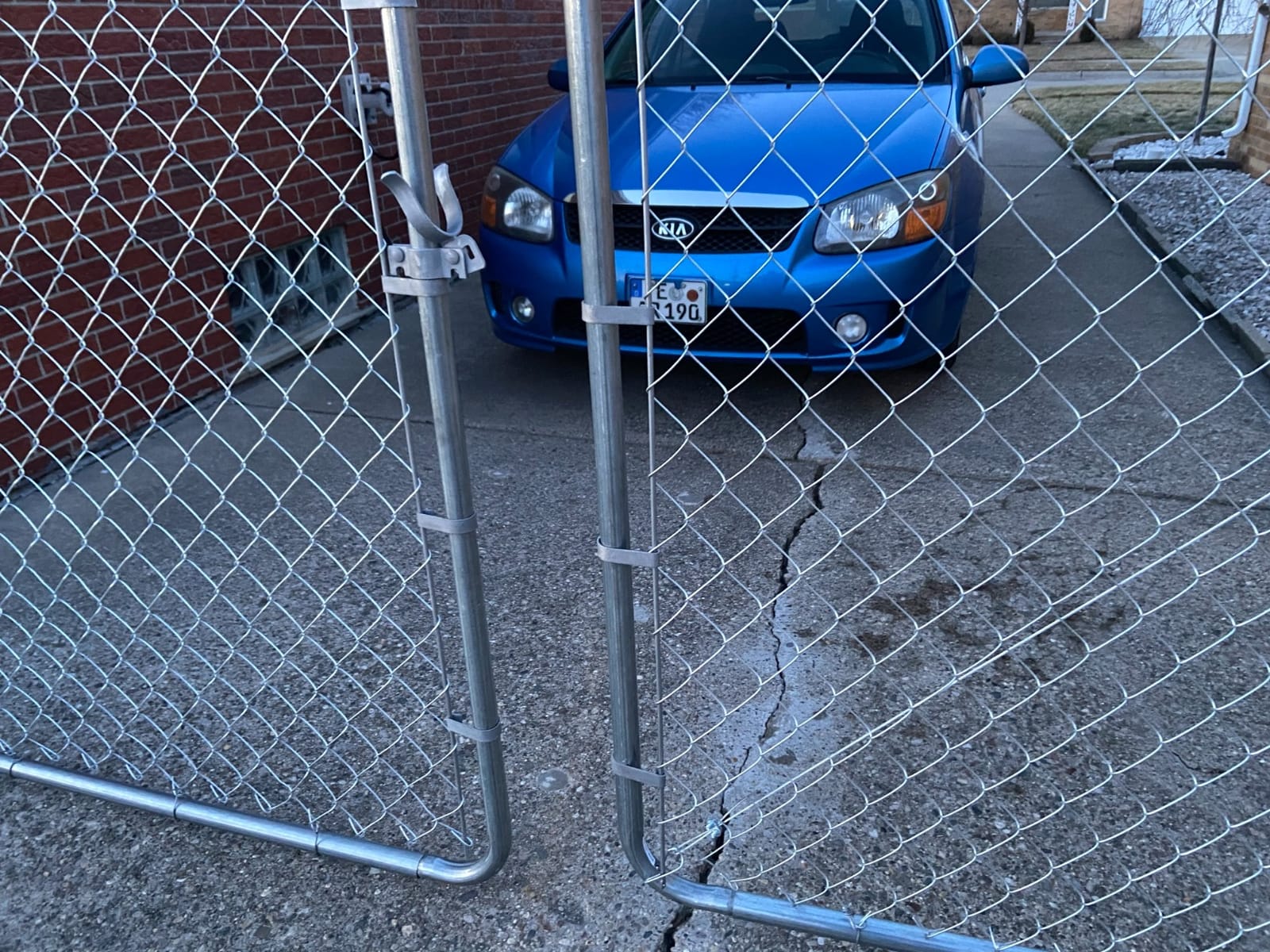 Adjust-A-Gate Chain Link Walk Gate Kit, Gray, 24-72 in Openings, Up to 4 Ft customer photo 1