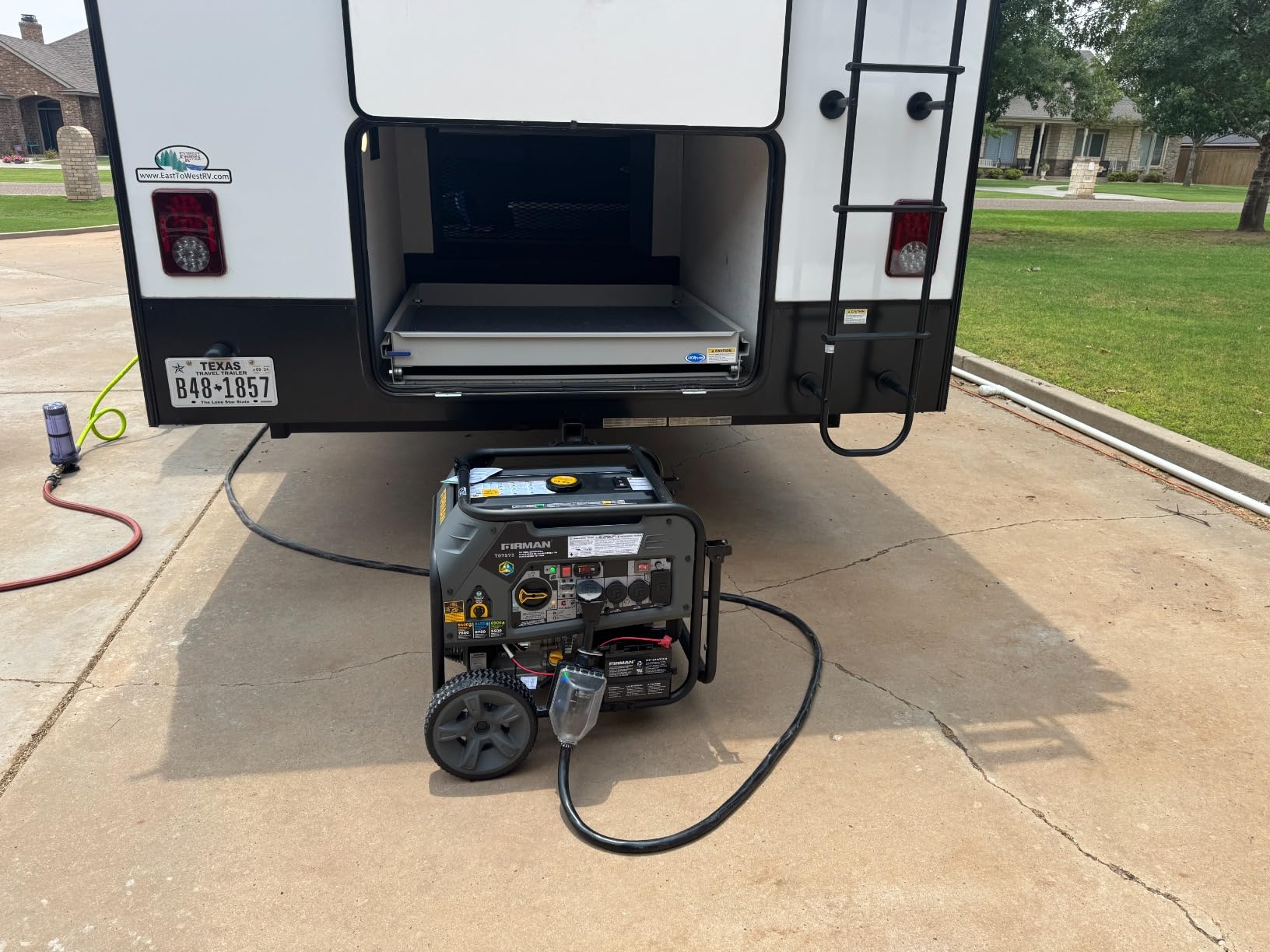 XtremepowerUS 500Lb Pickup Truck Hydraulic PWC Dock Jib Engine Hoist Crane Hitch Mount Lift 2