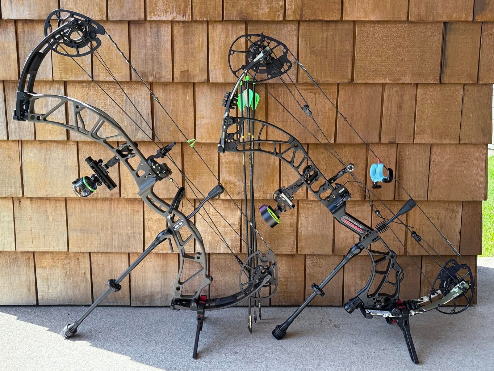 TRUGLO Bow Jack Lightweight Folding Bow Stand for Archery customer photo 1