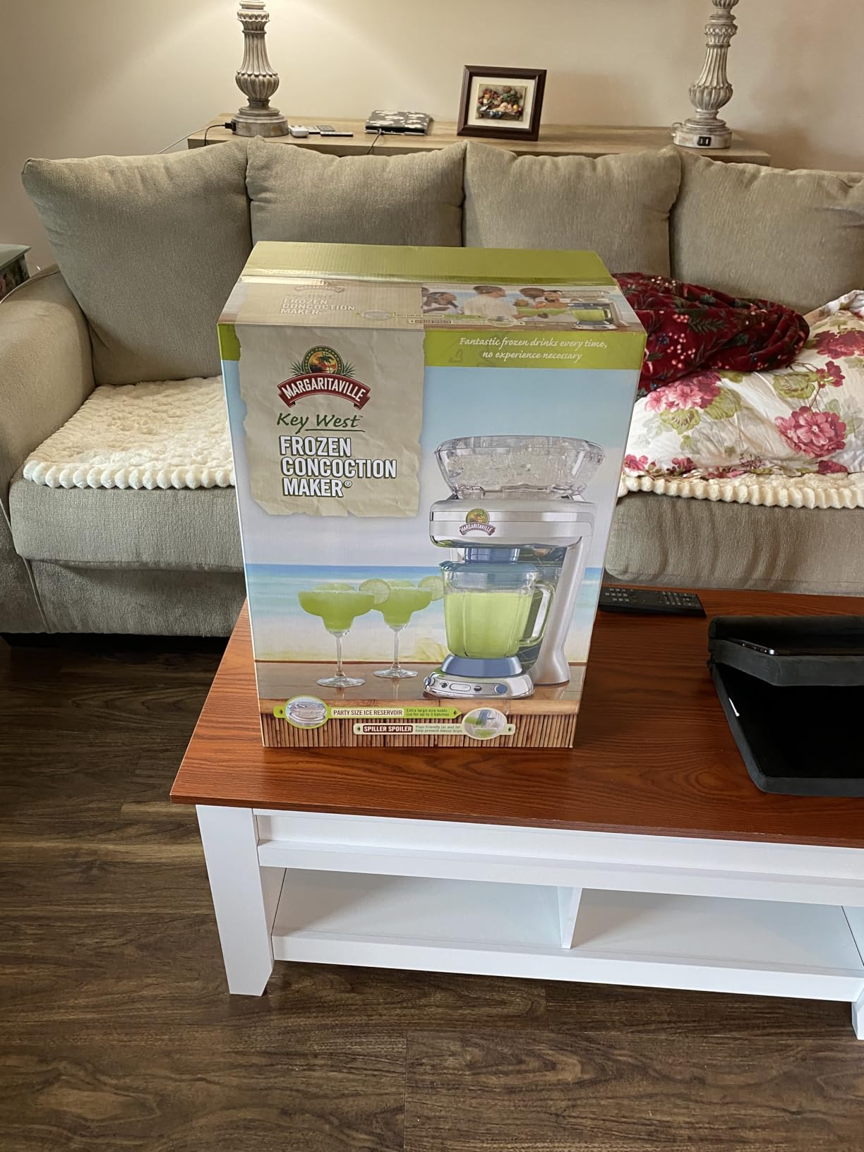 Margaritaville Key West Frozen Concoction Maker with Easy Pour Jar and XL Ice Reservoir, 4 Programmed Drink Settings, Great for Entertaining and Parties customer photo 1