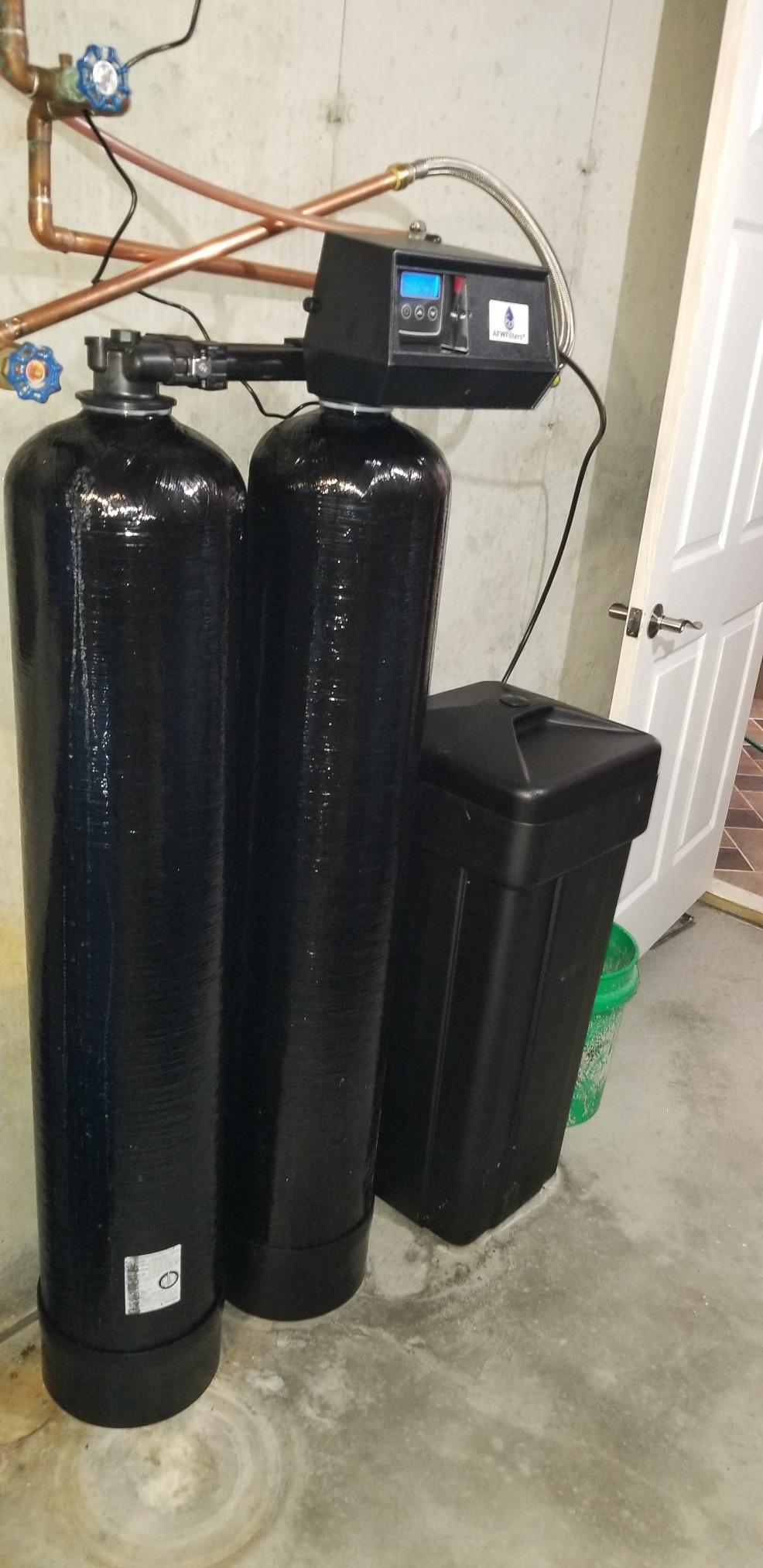 Fleck 9100 SXT Twin Tank Water Softener, 48,000 Grains, Black customer photo 2