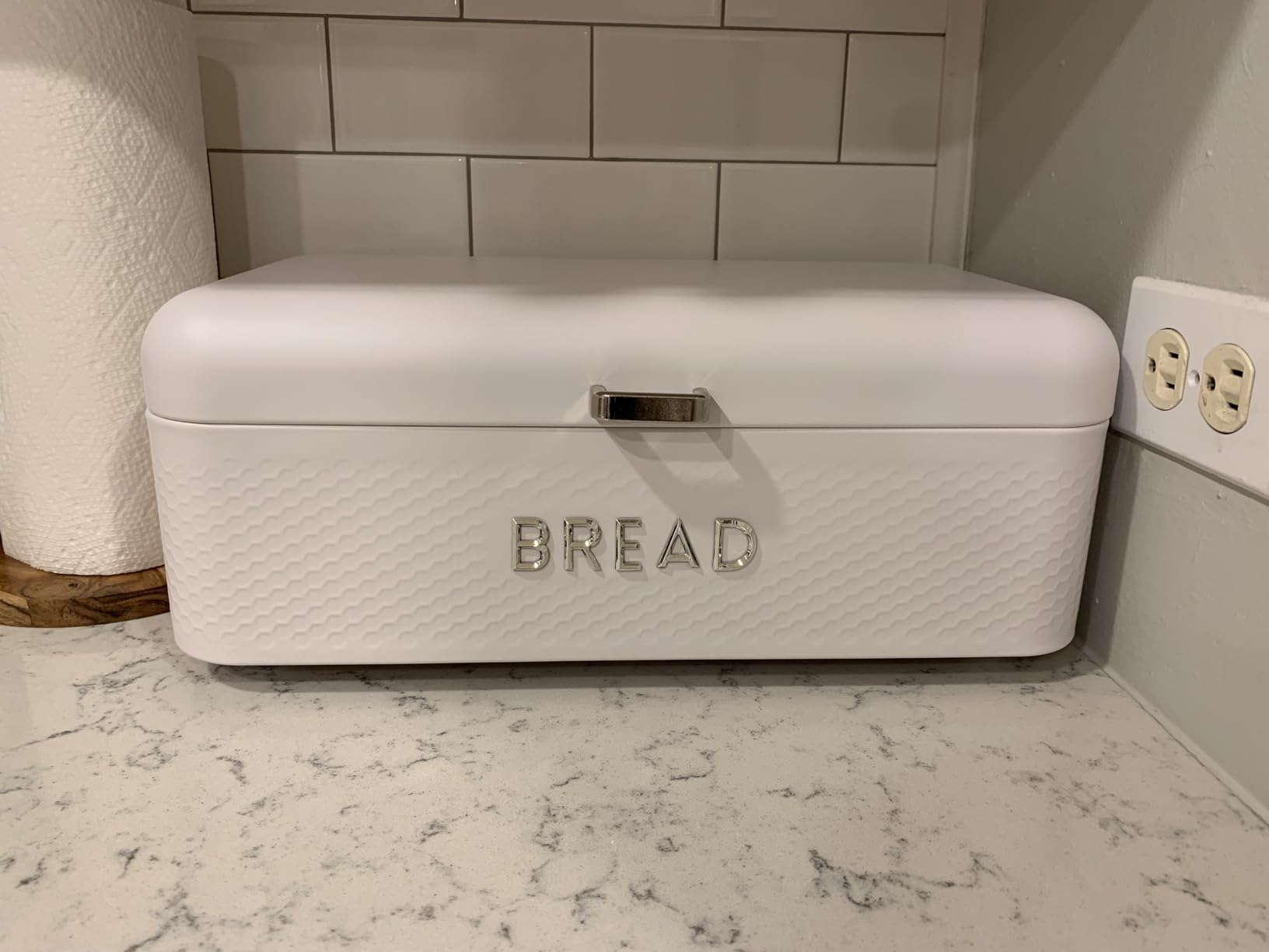 Retro Bread Box For Kitchen Countertop, Metal, (Turquoise) By Home Basics, Vented With Hinge Top Large Bread Box Keeps Loaves, Bagels, Croissants Fresh customer photo 2