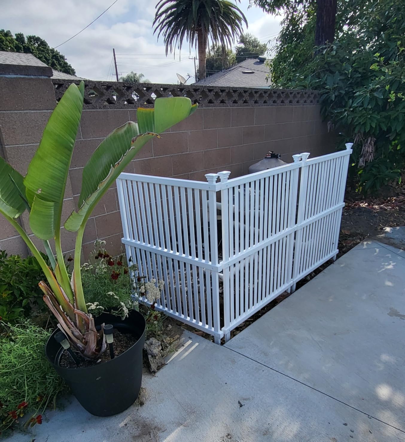 Enclo Wilmington Privacy Screen 2pk, White Vinyl DIY No Dig Kit customer photo 1