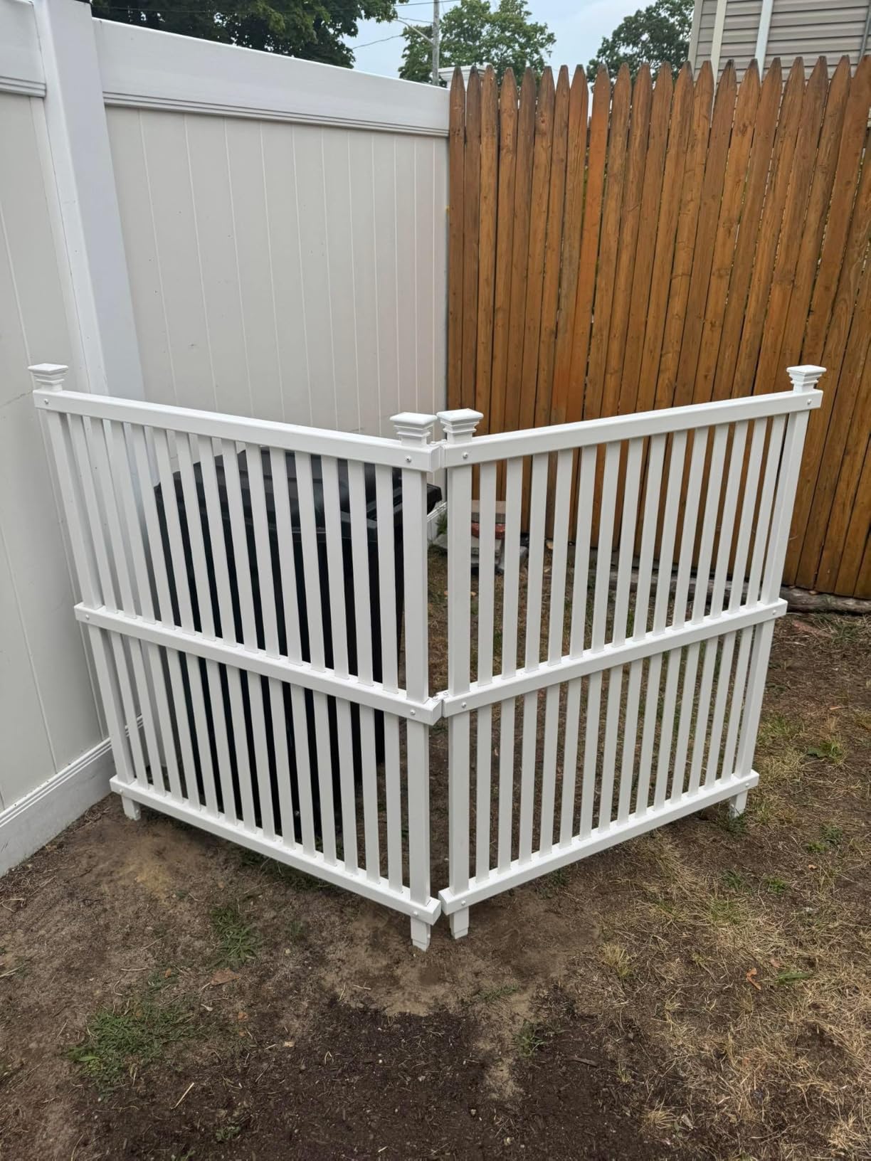 Enclo Wilmington Privacy Screen 2pk, White Vinyl DIY No Dig Kit customer photo 2