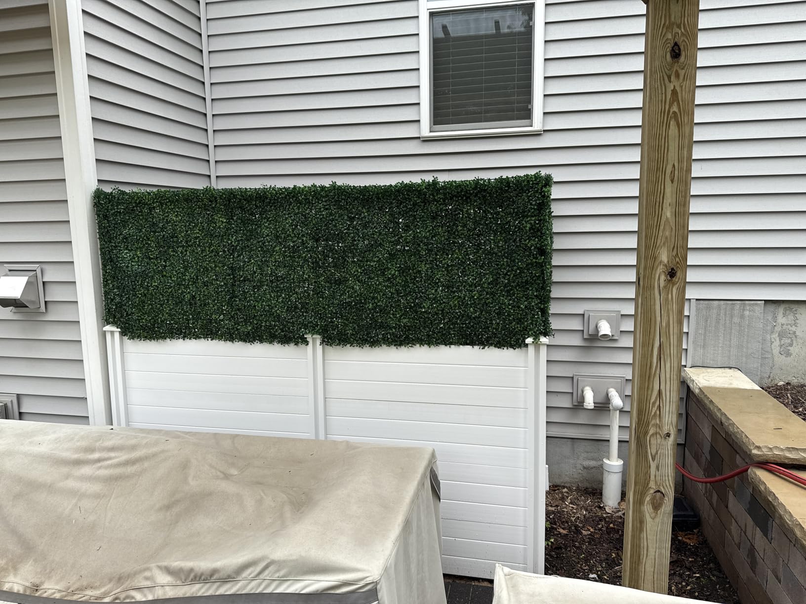 Enclo Premium White Vinyl Privacy Screen, DIY No Dig Kit customer photo 1
