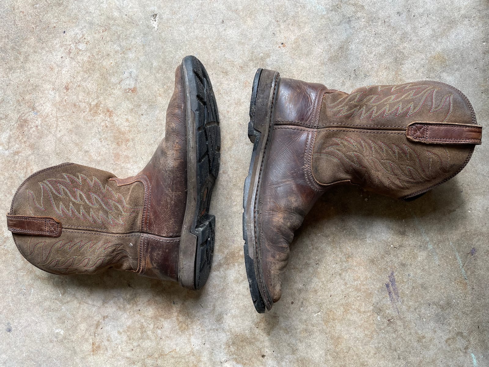 Ariat Men's Groundbreaker Wide Square Toe Work Boots customer photo 2