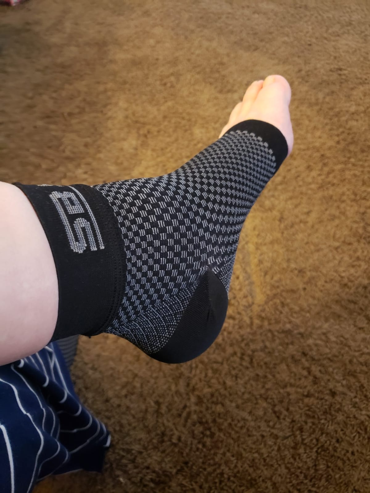 SB SOX Compression Socks for Plantar Fasciitis Relief (Black, Medium) customer photo 2