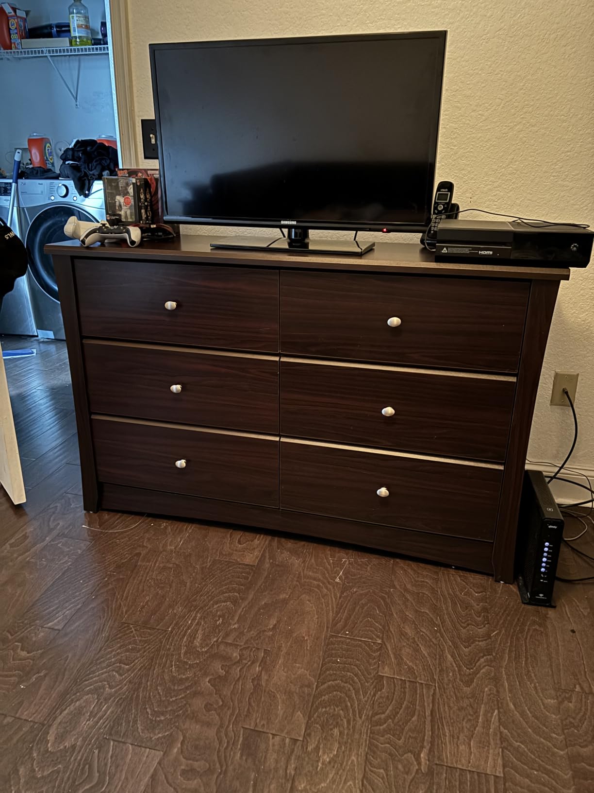 Storkcraft Crescent 6-Drawer Dresser, White customer photo 2