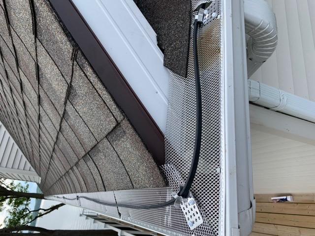 RADIANT SOLUTIONS HeatTapePro - Intelligent Commercial Grade Self-Regulating Heat Cable with GlowCap - 10 YR warranty - Ice Dam & Pipe Freeze Protection - 12 ft cable + 10 Ft Cord, 120V, 6 watts/Ft customer photo 2