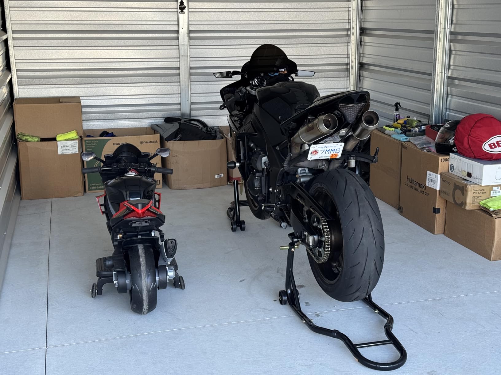 Extreme Max 5600.3211 Sport Bike Motorcycle Front & Rear Spool-Style Lift Stand - Fits Most Yamaha, Honda, Kawasaki, Suzuki, Ducati, BMW customer photo 1