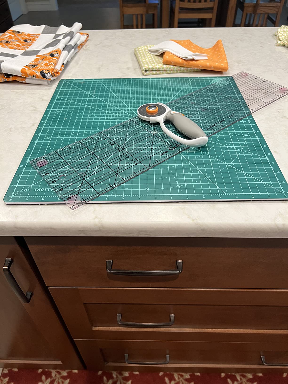 Calibre Art Rotating Self Healing Cutting Mat 18x18 (17