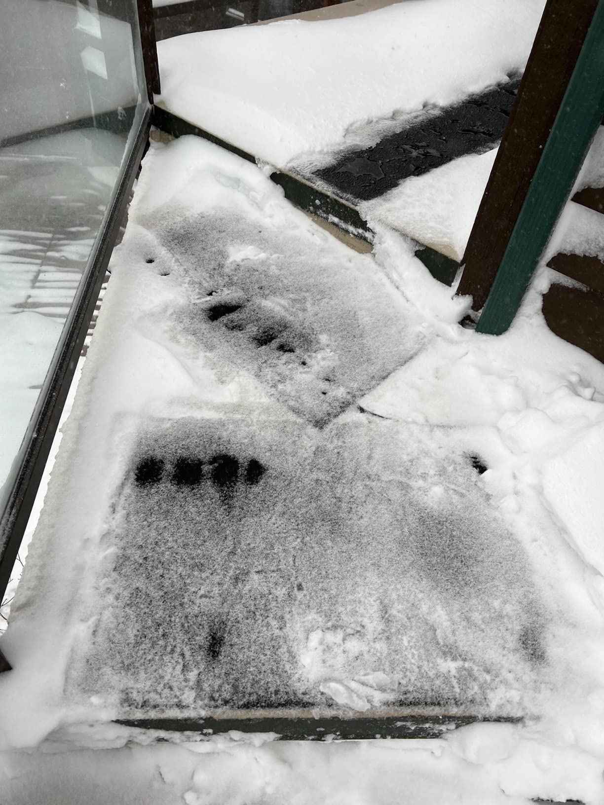 Roof Valley Ice Dam Heater Mat, Snow Melting Deicing System, 10 ft x 13 in | Melts Up to 2 in. Snow per Hour, Helps Reduce Ice Dams and Roof Leaks, Made in USA, UL Listed Components, Hardware Included customer photo 1