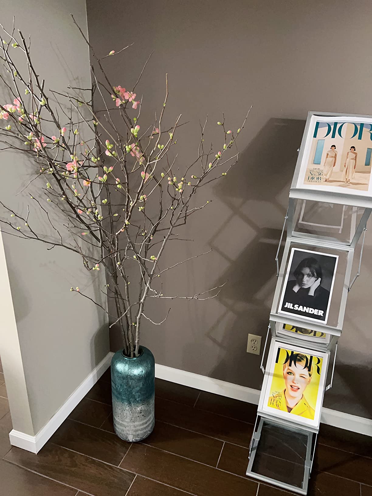 Polmart Portable Floor Display Rack for Magazines, Brochures & Flyers (Adjustable 4-Tier, Black) customer photo 1
