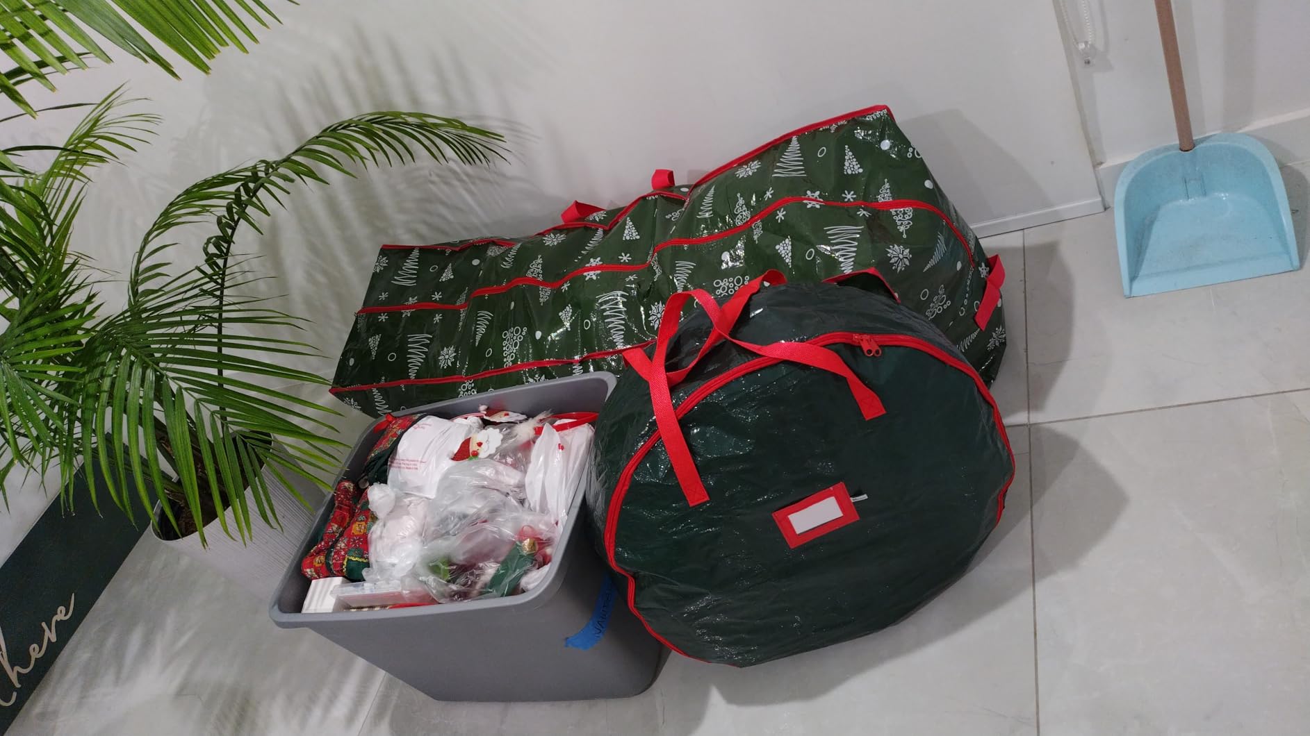 ZOBER Christmas Wreath Storage Container 36 Inch - Wreath Bag for Artificial Wreaths Box - Dual Zippered Wreaths Storage Bag with Strong Durable Handles - Red customer photo 2